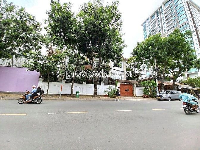 Bán nhà đất Thảo Điền, khu biệt thự 215 Nguyễn Văn Hưởng, 211m2 đất