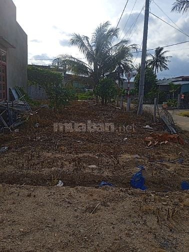 Cần tiền bán gấp lô đất giá rẽ 