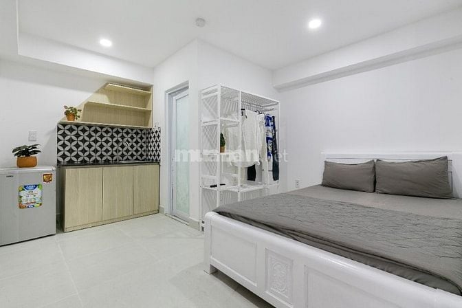 Phòng 16m2-4,3tr, cửa sổ, kệ bếp, full nội thất, thang máy, 24/24 