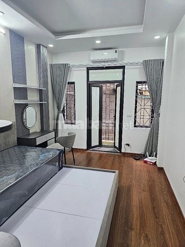 Cho thuê nhà đẹp DT 30m x 5T Full đồ ở Gần Phố Chùa Quỳnh