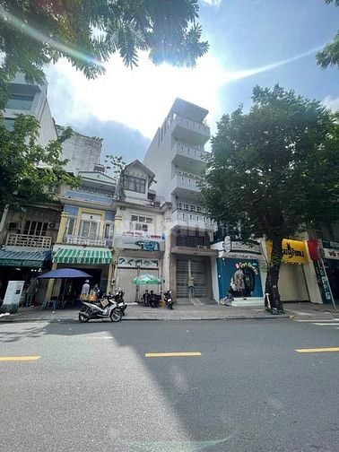 Mặt tiền ngang 8m gần chợ Bến Thành Quận1, 8x20, CN160m2, chỉ 125 tỷ  