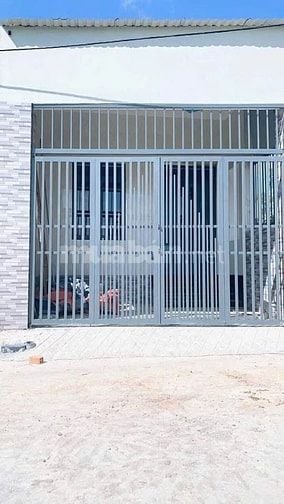 Cần bán gấp căn nhà ở Thị Trấn Củ Chi 85m2 Sổ hồng riêng giá 700tr