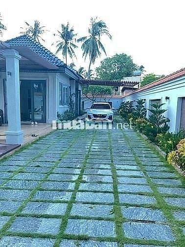 CẦN BÁN GẤP VILLA CAO CẤP SÁT BIỂN MŨI NÉ, PHAN THIẾT, BÌNH THUẬN