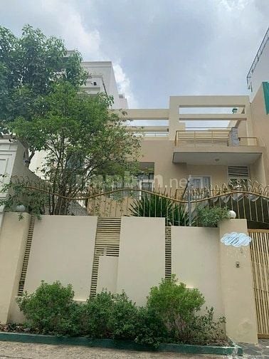 BIỆT THỰ SÂN VƯỜN  CỰC HIẾM TẠI LÊ VĂN SỸ 