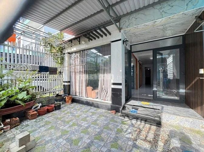 Bán gấp căn nhà cấp 4 đẹp ở Phước Thạnh-Củ chi,giá 960tr,sổ hồng riêng