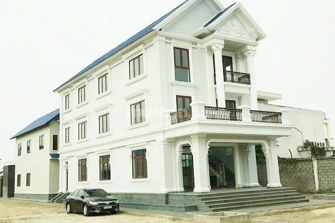 Cho thuê nhà xưởng mới 100%, mặt tiền Quốc lộ 1A, Bến Lức, Long An