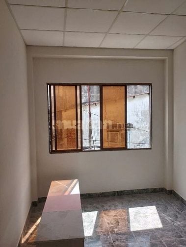 Cho thuê nhà hẻm 4m (XH) Bà Hạt, P.9, Q.10 giá 7tr