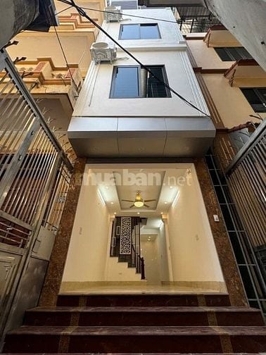 Bán nhà trong ngõ phố Vĩnh Hưng, Hoàng Mai, DT 38m2 xây 4 tầng