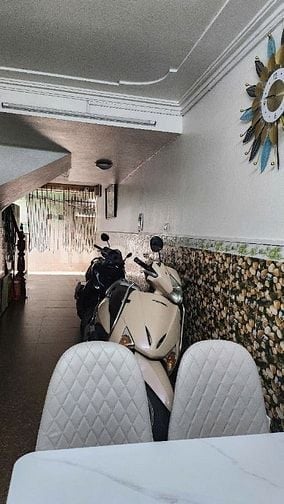 BÁN NHÀ 6 TẦNG số 6 ngõ 111 Vũ Tông Phan, DT 45m2, 10PN full nội thất