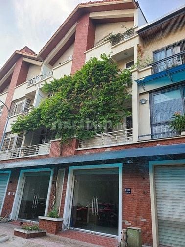 bán nhà phố Làng Việt Kiều 77m2 giá chỉ nhỉnh 26 tỷ, ô tô tránh 