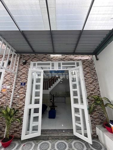 Nhà 1trệt 1lầu cách 3 Mỹ Hạnh 500m, nhận nhà ở ngay với giá 400triệu