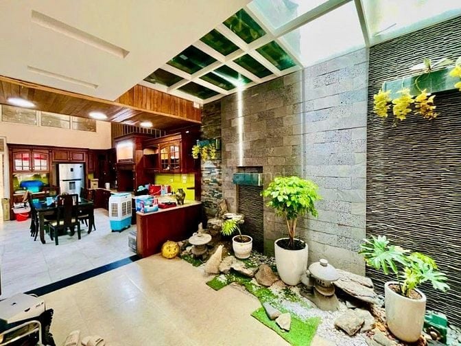 HOÀNG VĂN THÁI_100m2_5 TẦNG_2 Ô TÔ VÀO NHÀ_TRƯỚC NHÀ ĐƯỜNG 6m_ PHÂN 