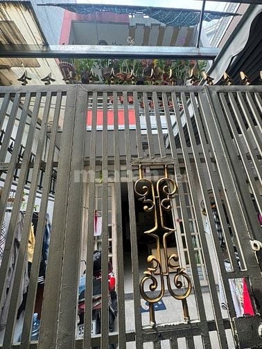 Nhà hẻm 221 Vườn Lài, Phú Thọ Hòa, Tân Phú, 5x17m, trệt + 1 lầu giá 6,