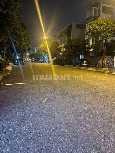 NGUYỄN OANH GÒ VẤP - HẺM THÔNG 10m - 4.5 x 18 - 5 TẦNG - 9.5 TỶ