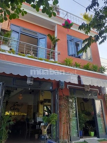 BÁN NHÀ VEN BIỂN SƠN TRÀ, ĐÀ NẴNG, 2 TẦNG 1 TUM, 2 MẶT TIỀN