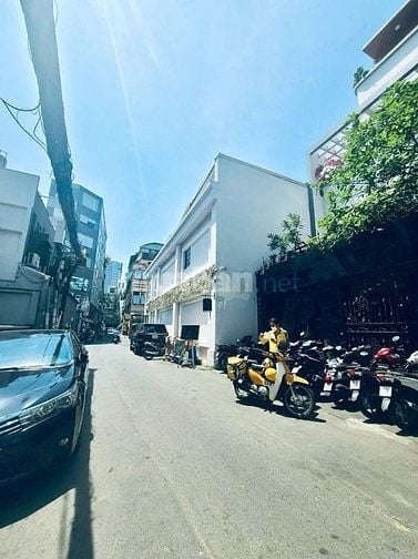 Bán nhà 3 tầng mặt tiền Phan Tôn, Q1 – Dt 8x26m – Vị trí đắc địa