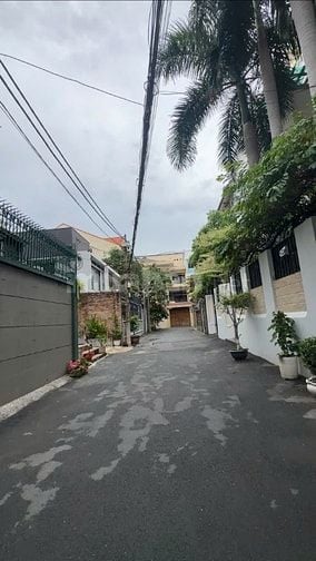 Biệt thự khu VIP Nguyễn Văn Trỗi quận Phú Nhuận (8x30m) giá sốc 52 tỷ