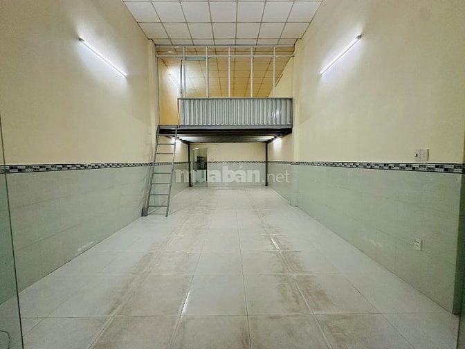 CHO THUÊ NHÀ NGUYÊN CĂN DT 120 M2 HẺM 793 ĐƯỜNG TRẦN XUÂN SOẠN