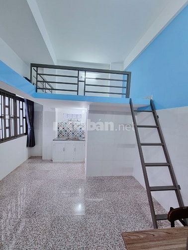 Phòng mới ngay Hoàng Diệu 2, 20m có gác đẹp, vị trí rất thuận tiện