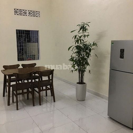 nhà cho thuê nguyên căn 60 m2 , 2 phòng ngũ , đầy đủ nội thất 