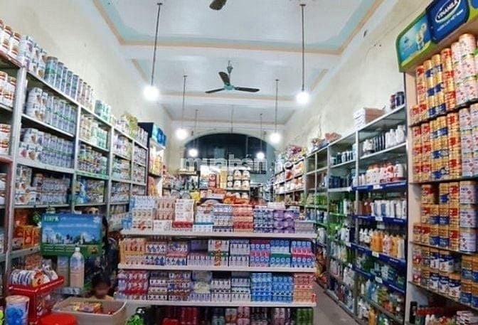 Cần tuyển gấp nhân viên cửa hàng