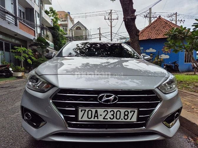 Cần bán Accent (ATH 1.4L) sx 2019AT,màu bạc,gđ sử dụng mới 98%.