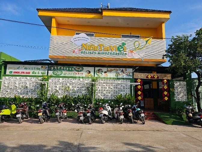 Mầm non Niềm Tin Việt Đỗ Xuân Hợp tuyển tạp vụ 