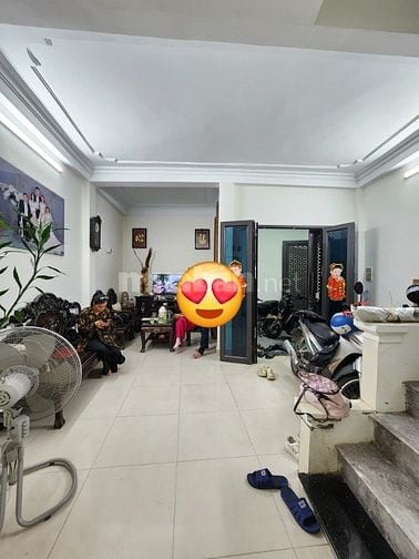 Bán nhà Trần Thái Tông Cầu Giấy 45m2, 4 tầng kiên cố sổ riêng, 7,95 tỷ