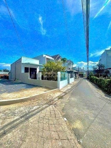 Bán Lô Đất dt 5 x 27m Góc 2 MT, SH Thổ Cư, Giá 3 tỷ 150. Kp9 Tân Phong