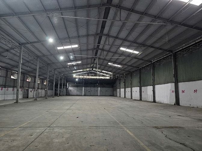 Cho thuê nhà xưởng 2.500m2, có PCCC, trạm điện 1.000KVA,vận hành ngay 