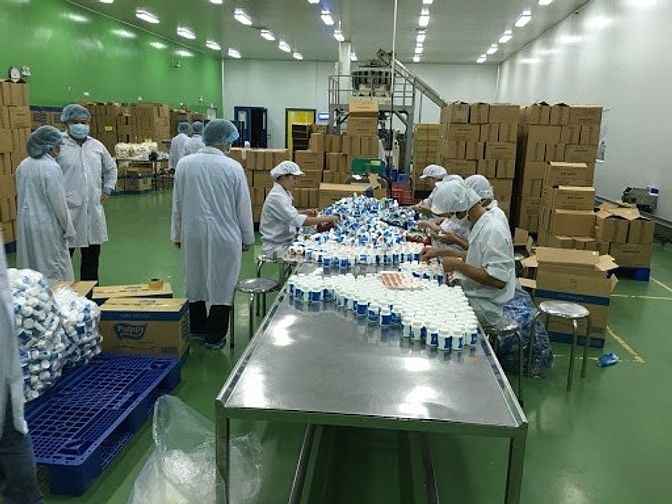 Tuyển nhân viên phụ kho và dán tem đóng gói dọn dẹp vệ sinh 