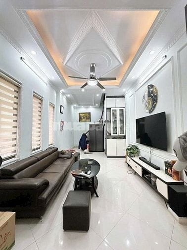 Bán nhà Minh Khai 45m 5 tầng 6 ngủ  , lô góc 3 thoáng về ở ngay 