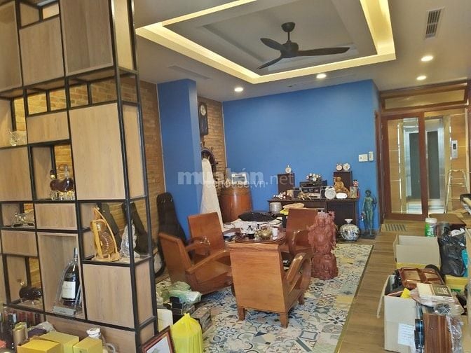 Tòa nhà 8 tầng 377 Nguyễn Tri Phương, Phường 5, Quận 10 (5x15) 23.5 ỷ