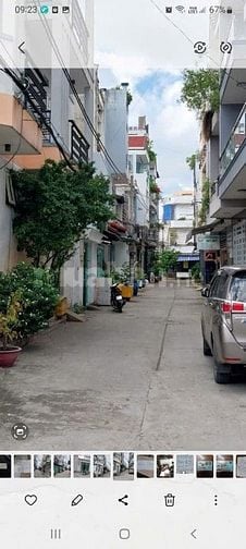 Nhà đường xe hơi lo V Nguyễn thị tan dt: 4m x 12m, lung 
