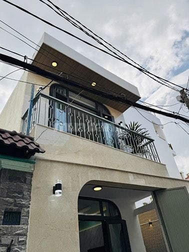 CHÍNH CHỦ BÁN NHÀ LÊ ĐỨC THỌ 1LẦU 3PN HẺM XE HƠI NHÀ ĐẸP GIÁ MỀM