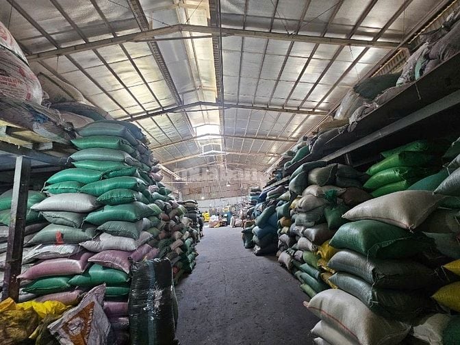 Cho thuê kho xưởng 2.000m2 , đường Võ Văn Vân, Bình Tân,giá : 120tr/TH