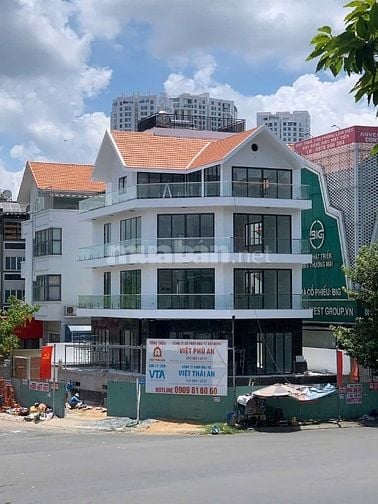 Cho thuê nhà căn góc ngã tư Nguyễn Thị Thập - D1 Himlam, dts1000m
