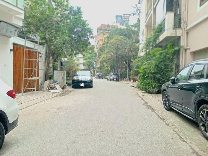 Bán nhà Phân Lô Ngõ 203 Hoàng Quốc Việt , DT 110 m2 , MT 7 m,Giá 50 tỷ