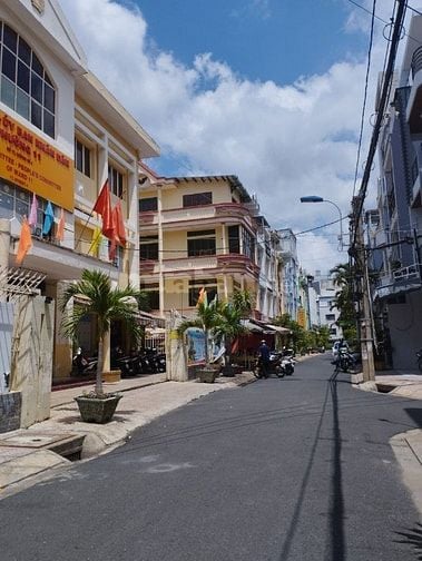 Hết sảy!! Bán nhà góc 2 MT Bình Phú 1 Q.6 (5x20m) 3 tầng chỉ 14.8 ty
