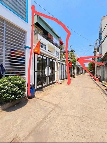 CẦN BÁN GẤP CĂN NHÀ ĐƯỜNG TỈNH LỘ 10 QUẬN BÌNH TÂN HẺM /NGẮN