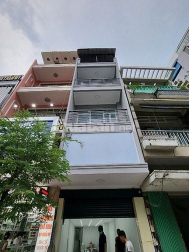 Cho thuê nhà mặt tiền nguyên căn đường Đề Thám