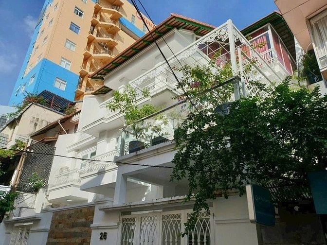 Bán Villa 3 MT hẻm 6m- 31x22 CN 610m2- Gía chỉ 65 tỷ- 0335268689