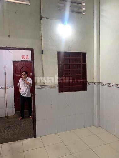 Cho thuê phòng trọ đường Song Hành, Phước Long B, Quận 9, 2tr/th