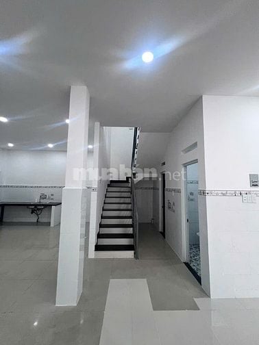 Cần Cho thuê Xưởng Mới đường Độc Lập . DT: 260 M2 giá 22 tr / tháng