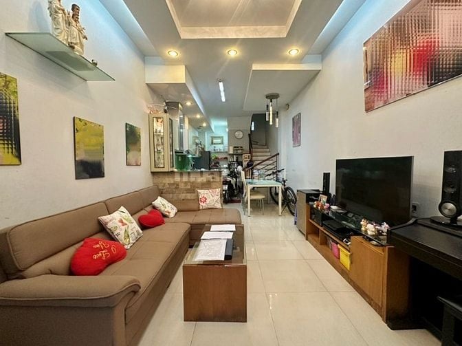 HXH Nguyễn Đình Chiểu Q3 - 4 tầng BTCT - 36m2 - Sổ a4