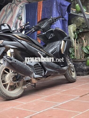 Xe ga yamaha NVX năm 2021 màu đen vàng