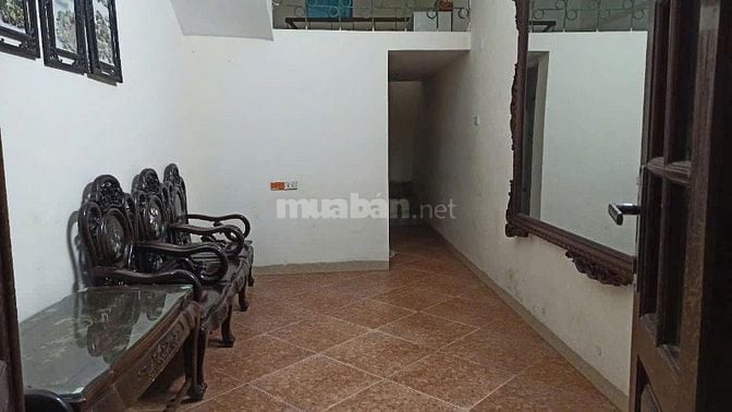 Chính chủ cho thuê cả nhà 3,5 tầng số 116 ngõ 62 Trần Quý Cáp