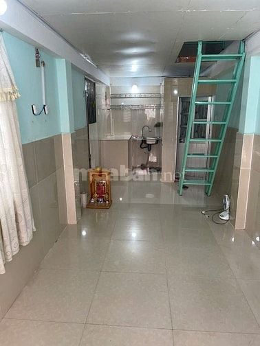 Nhà Sổ Hồng Riêng 1 Trệt Lầu suốt 2,4x7m hẻm 373 Trần Xuân Soạn