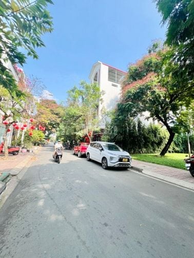 Bán nhà mặt tiền kinh doanh, đường 12m, ngay Tô Hiệu - Phan Anh.