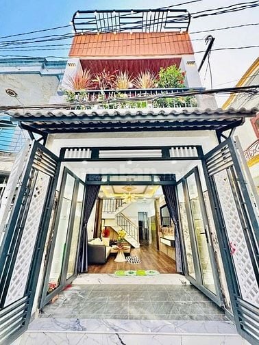 Gấp! Bán nhà 43m2 Đồng Đen,Tân BìnhGần Đại Học Văn Hiến.Hẻm 6m.Sổ sẵn.